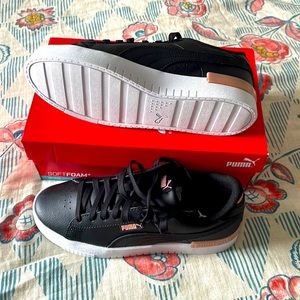 Puma Jada Sneakers